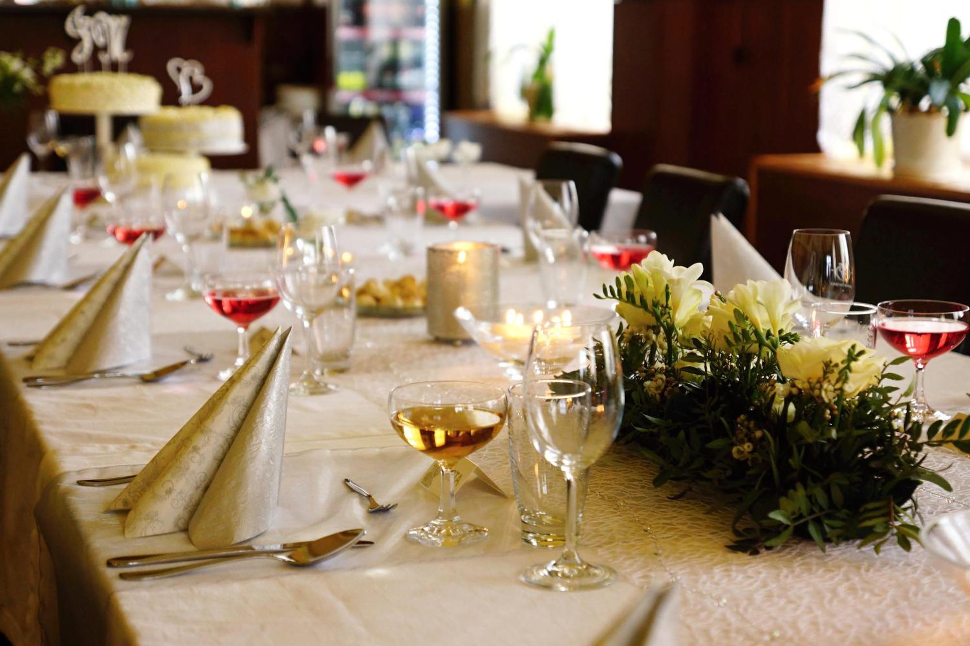 Hotel Grand Řevnice Zewnętrze zdjęcie